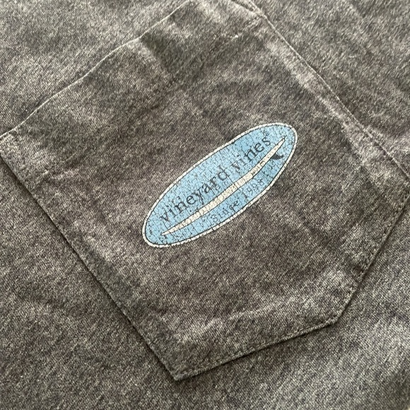 Vineyard vines T-shirt NWT - Picture 2 of 4